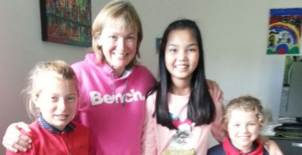 น้องน้ำบุศร์ กับ Homestay Family