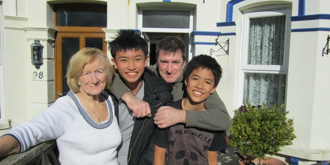 น้องๆน่ารักกับ Host Family