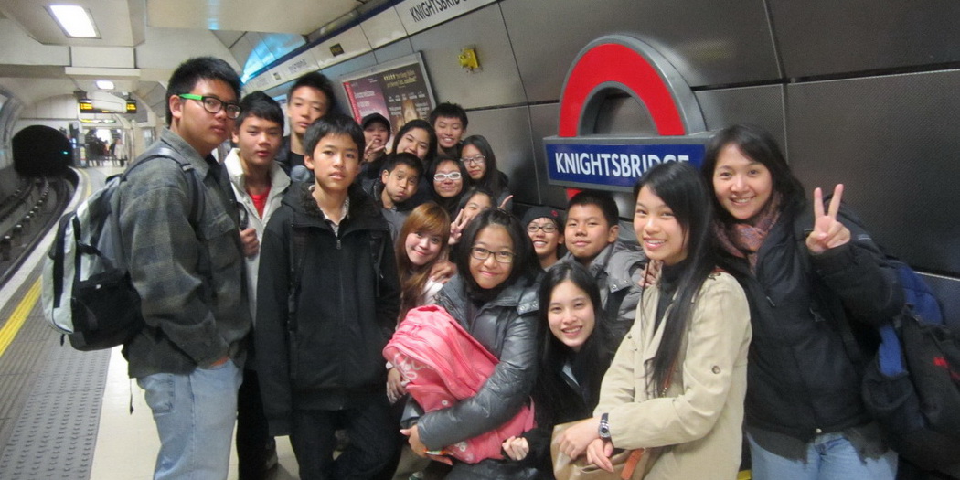 ถ่ายภาพกันก่อน ไปละลายทรัพย์ตามคำเรียกร้องของน้องๆ(ผู้หญิง) :)