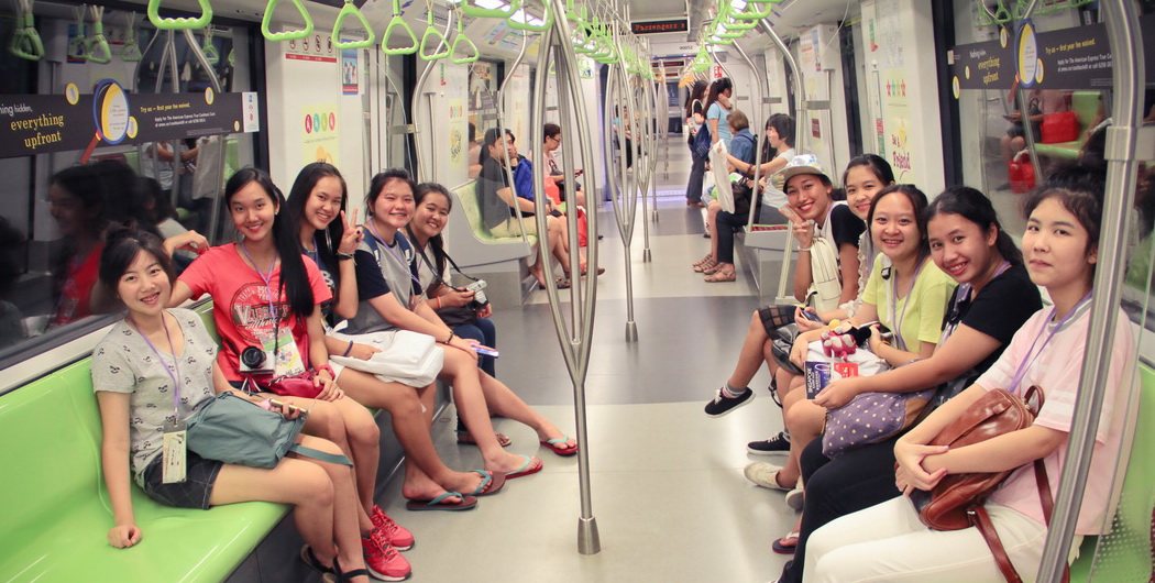 experience Singapore MRT กันสักหน่อย
