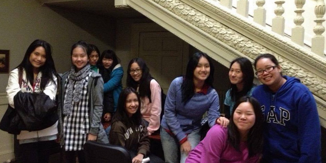 จุดรวมตัวหนีหนาวในอาคารเรียน
