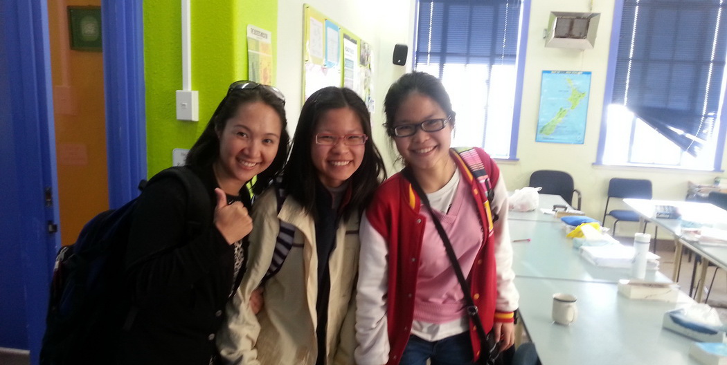 น้องอัง น้องเดย์ สดใสน่ารักเสมอจ้า :)